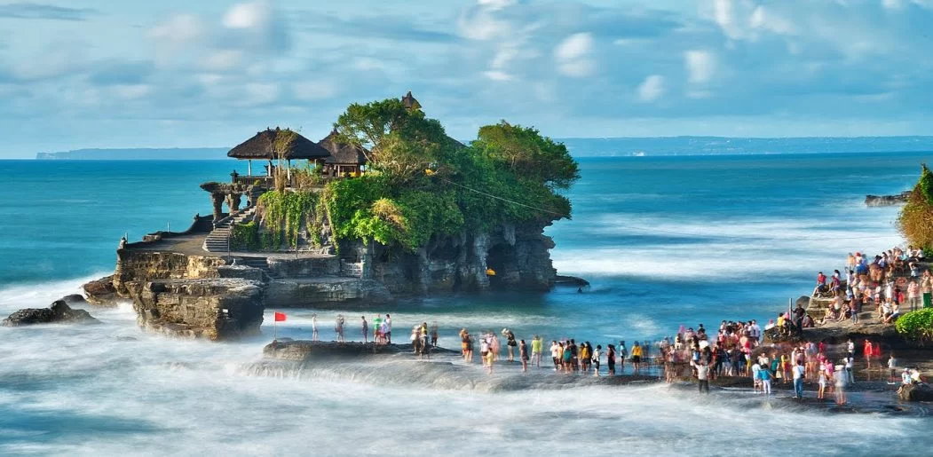 Experience Indonesia’s Diverse Cultures: Top Destinations and Activities