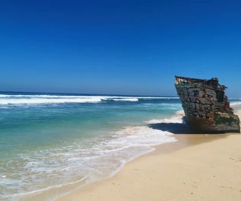 Broken Ship Nunggalan