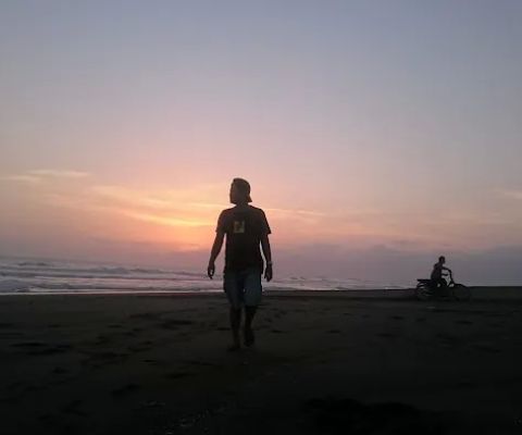 Pantai Genjik