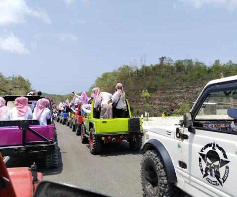 jeeb keliling pantai perawan gunkid