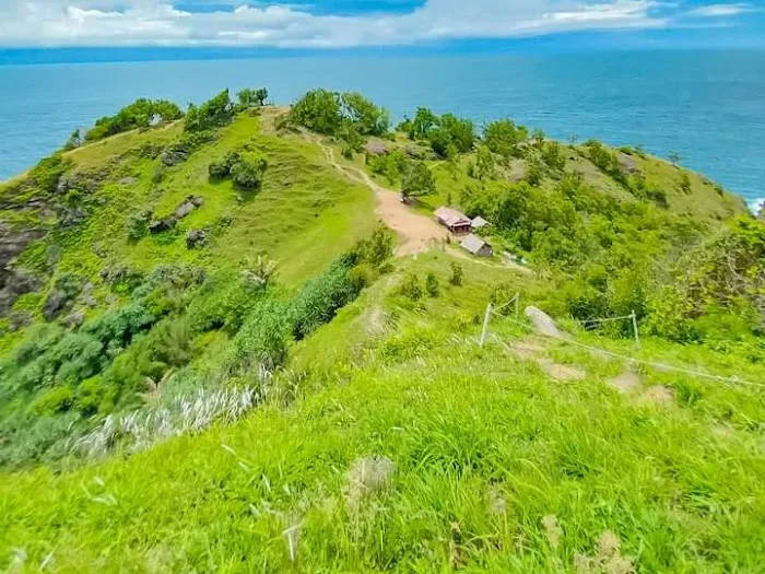 Pantai banyu tibo & bukit pengilon 2