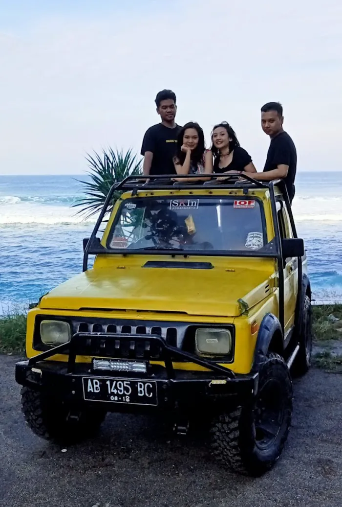 Jeep Wisata Pantai Sundak 7