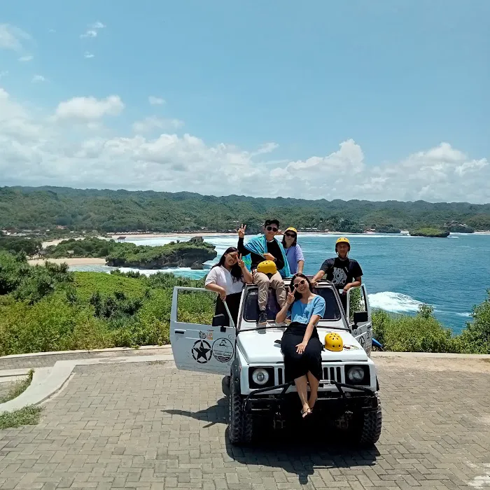 Jeep Wisata Pantai Sundak 9