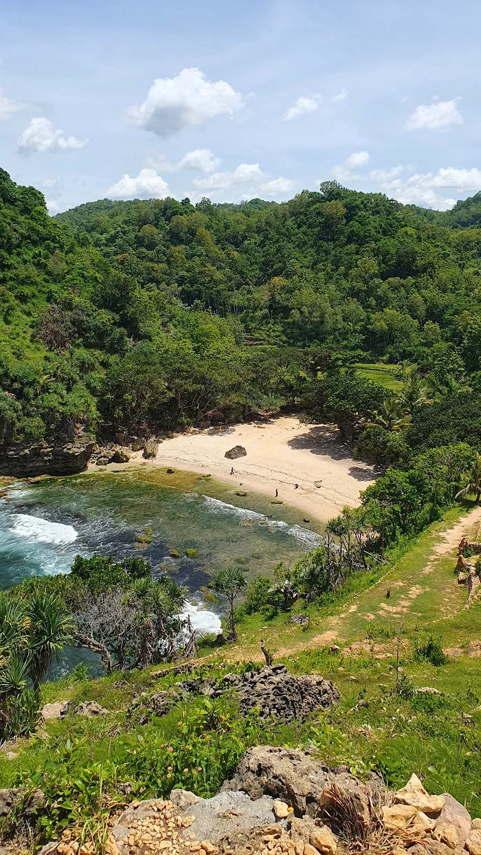 Ngetun Beach 6