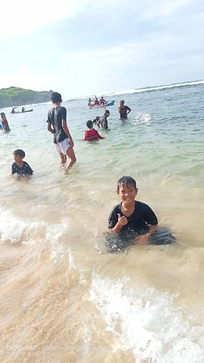 Pantai Sadranan 8