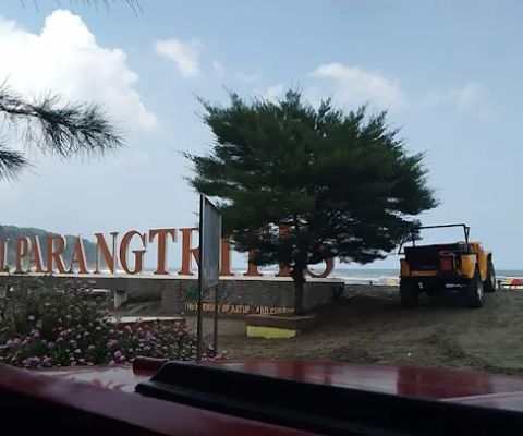 Wisatabagianselatan_yk