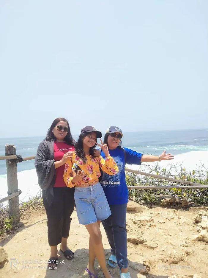 Pulang Sawal Beach 9