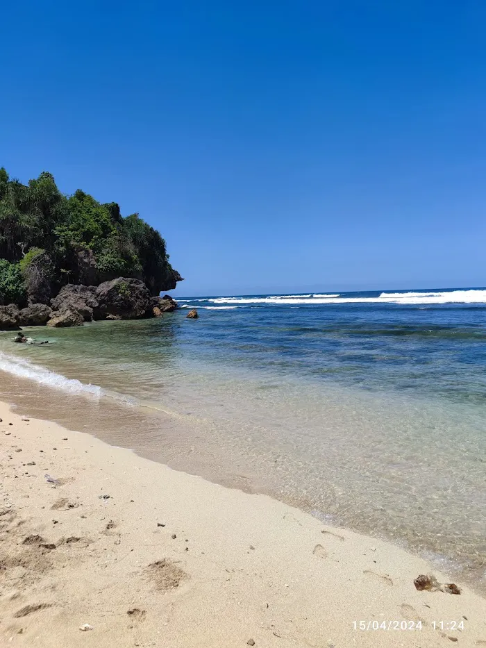 Pantai Sundak Timur 1