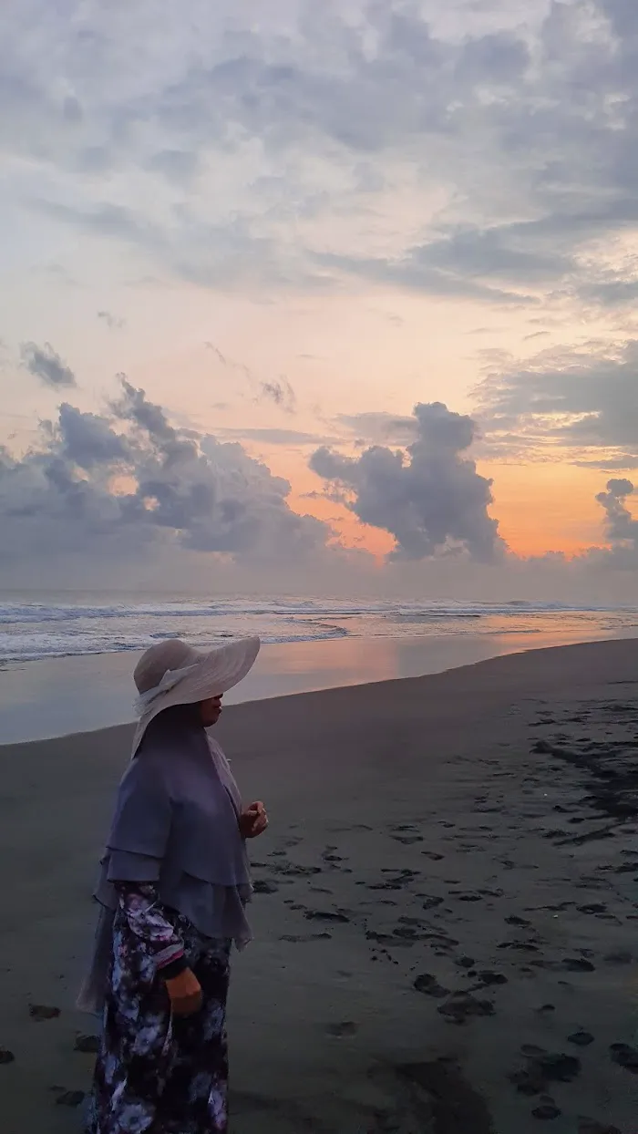 Pantai Roro Inten Pagak Ngombol 5