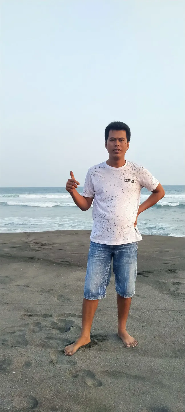 Pantai Roro Inten Pagak Ngombol 1