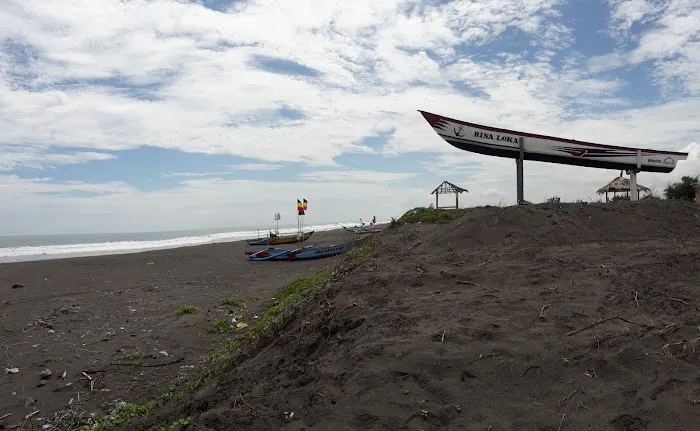 Pantai Roro Inten Pagak Ngombol 2