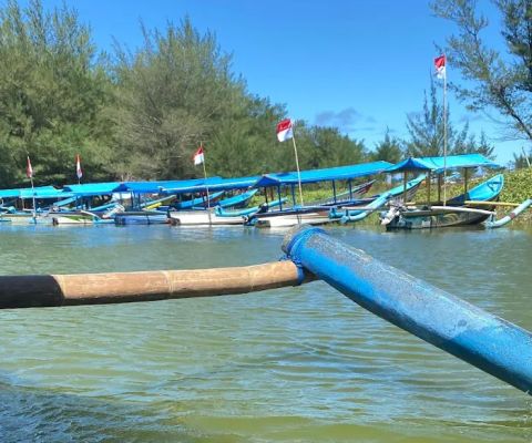 Perahu Wisata Glagah