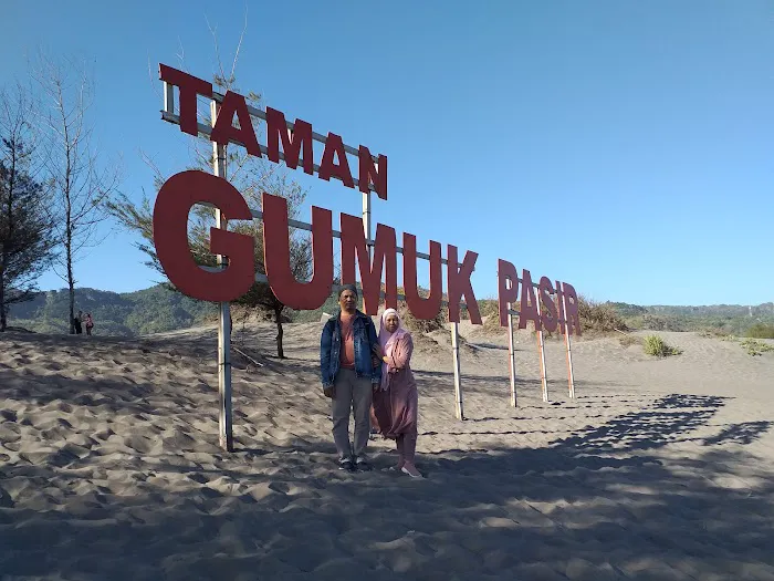 Jeep Wisata Gumuk Pasir 8