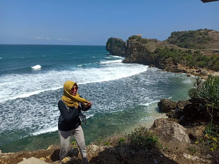 Pantai Ngedan 8