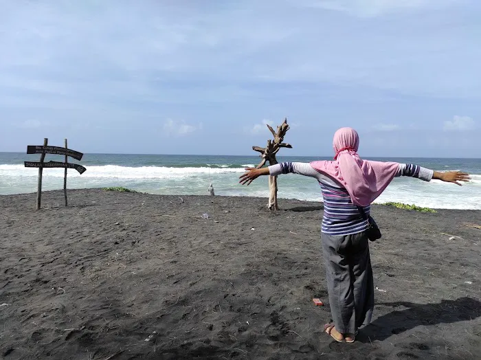 Pantai Mlarangan Asri 7