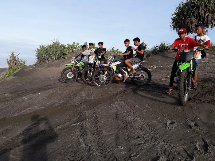 WISATA TRAIL PARANGTRITIS 3