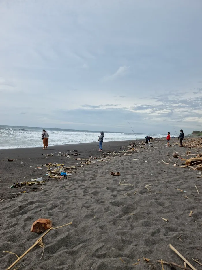 LAGUNA PANTAI TRISIK 3