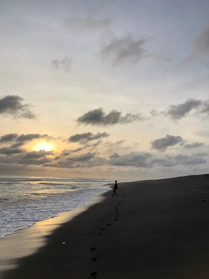 Pantai Plengkung 3