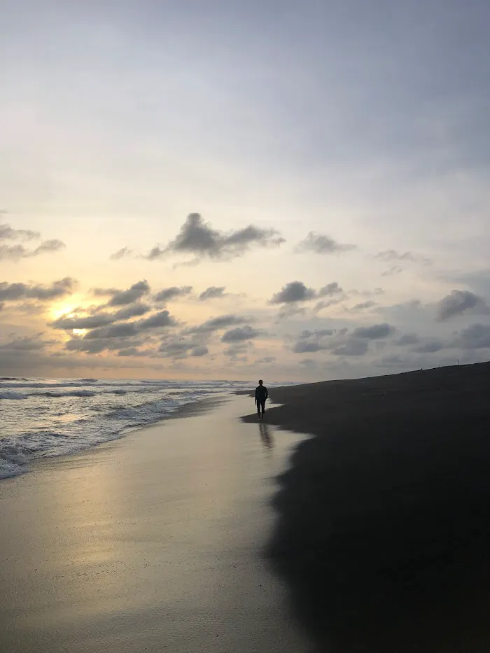 Pantai Plengkung 7