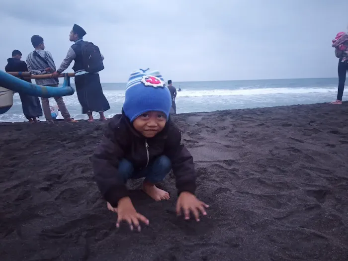 Pantai Nggrani 1