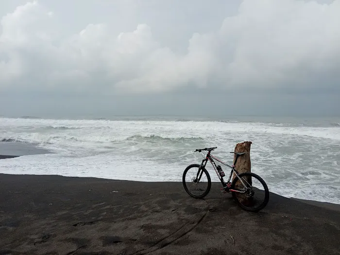 Pantai Pandansimo 3