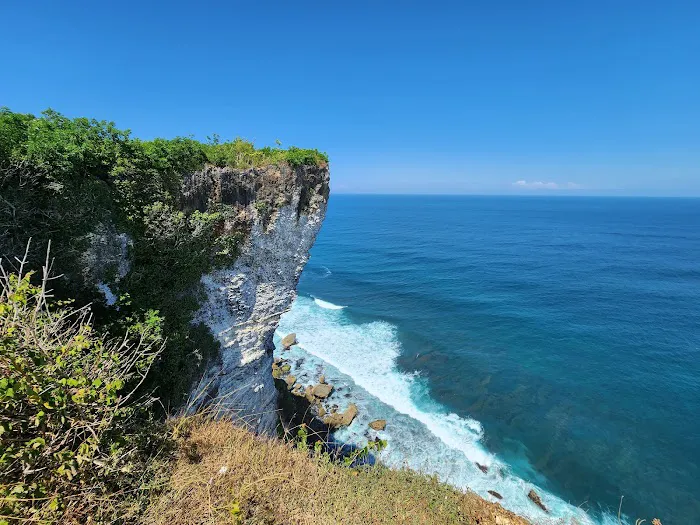 Karang Boma Cliff 0