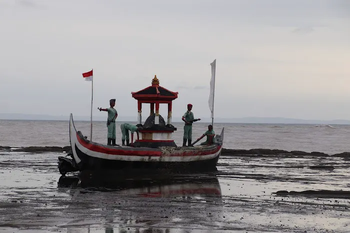 Pantai Pekutatan 9