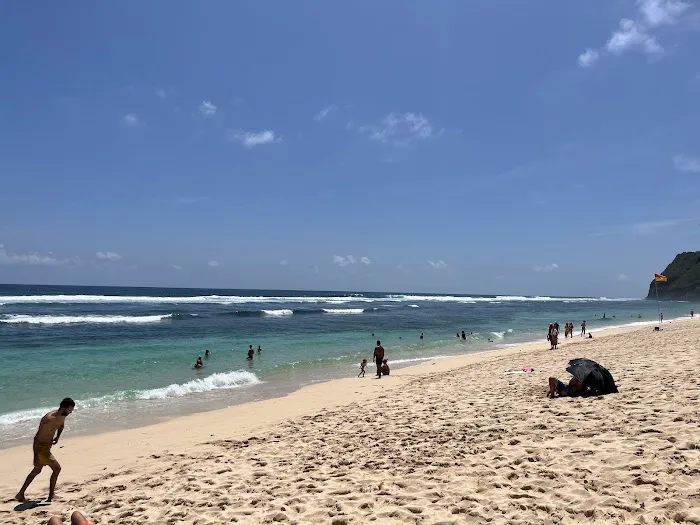 In der Nähe von Melasti Beach 5