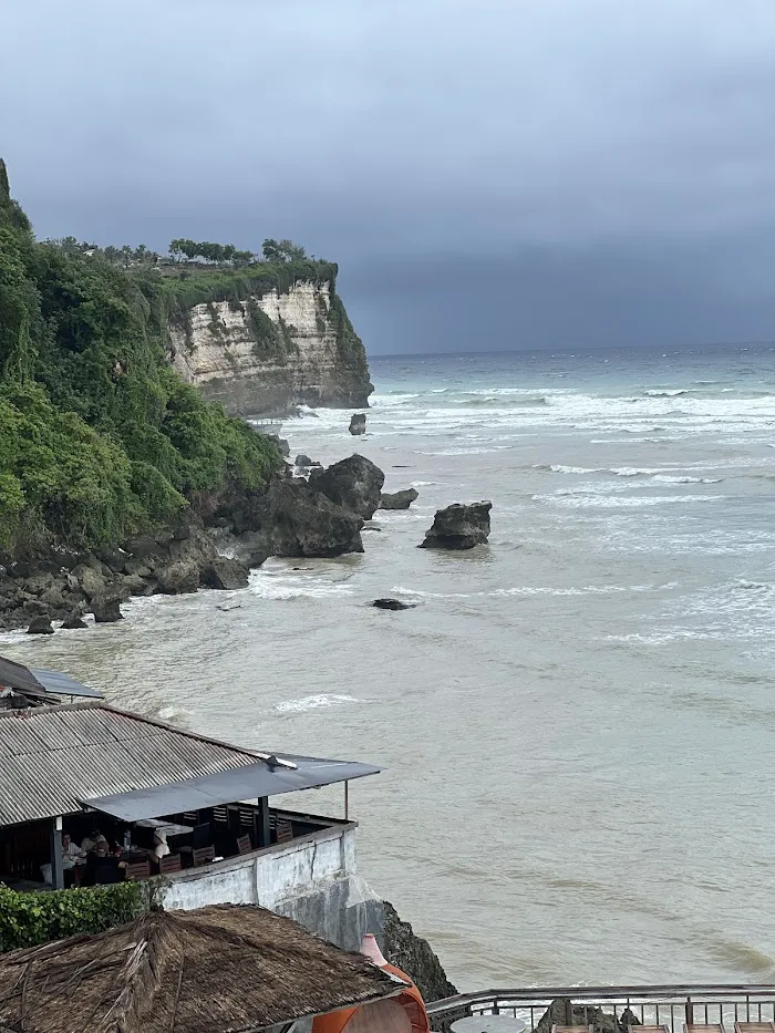 Uluwatu Beach 4