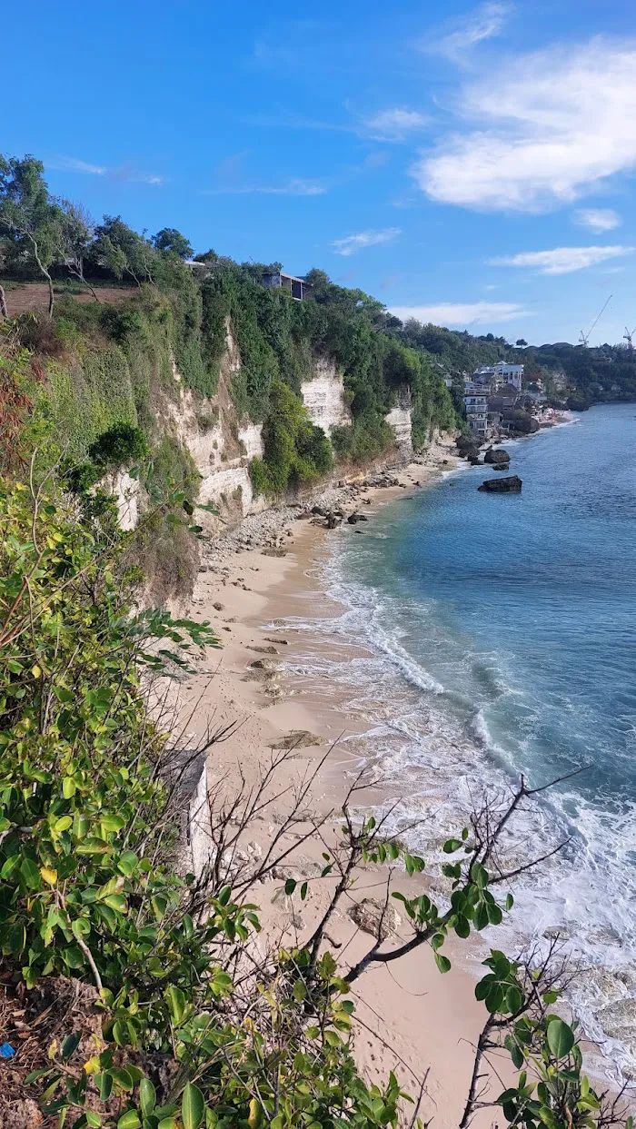 Pantai Cemongkak 4