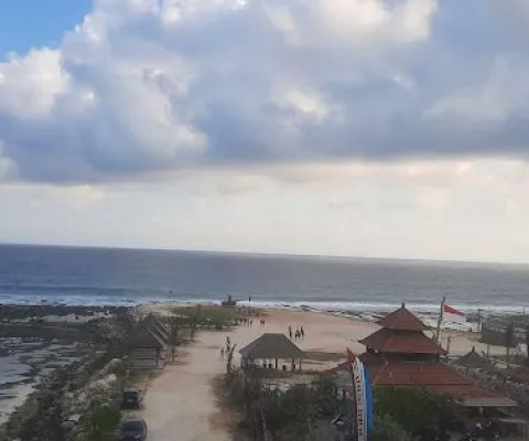 Tebing Panorama Melasti Beach (Tebing Kembar)