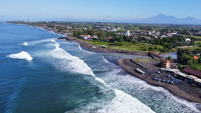 Echo beach surfspot 3