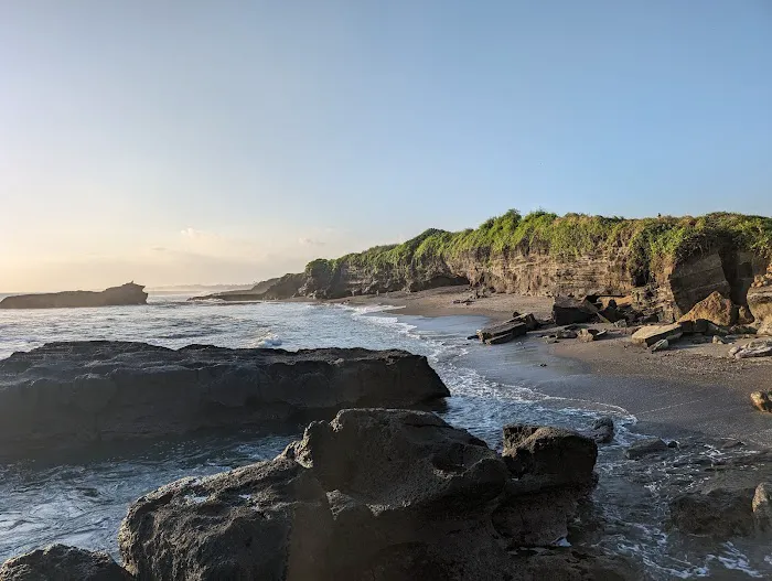 Pantai Pakendungan 6