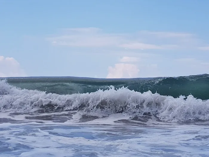 Pantai Berawa 4