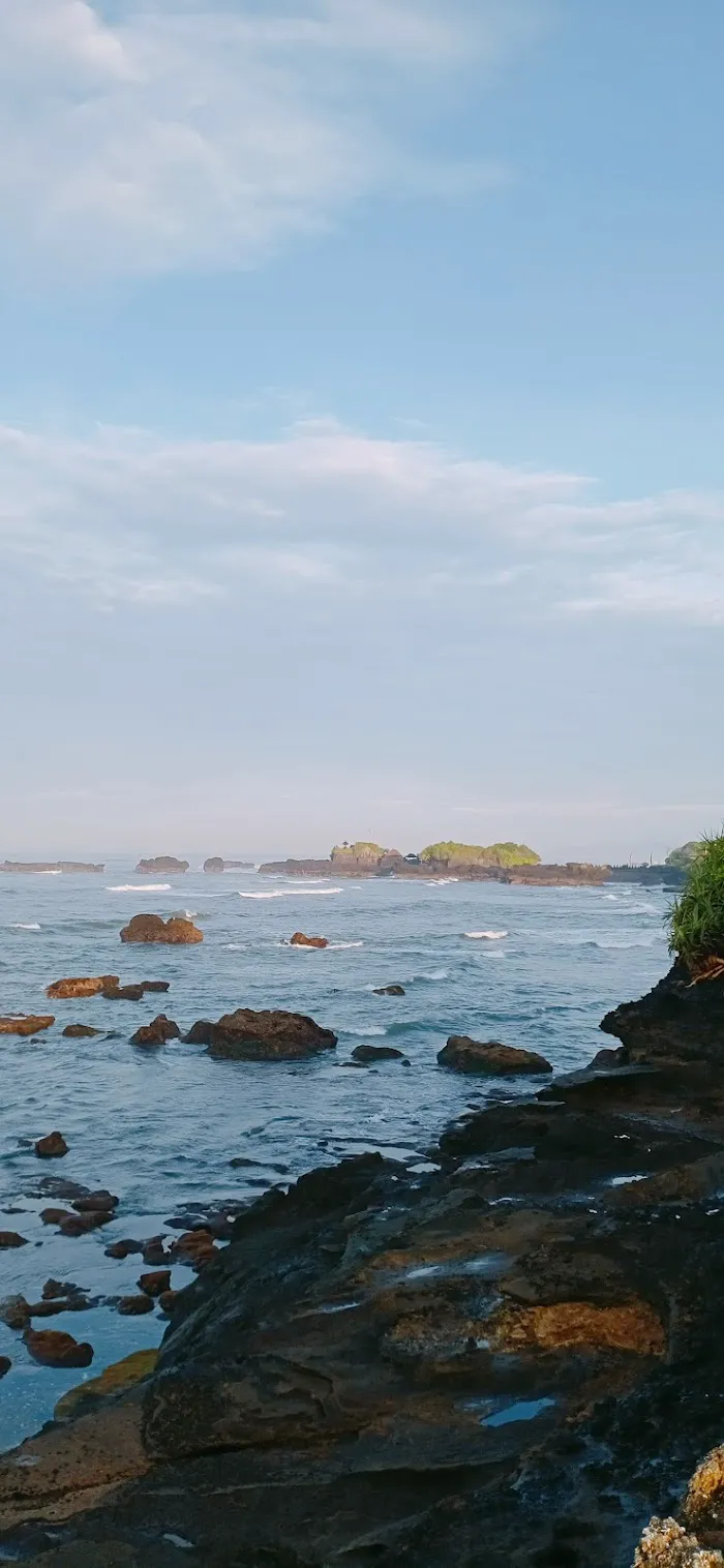 Pesisir pantai cemangi 2
