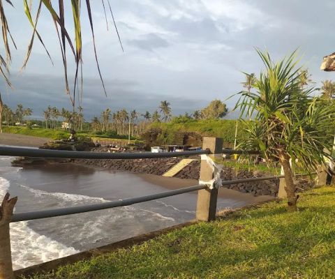 Pig Stone Beach