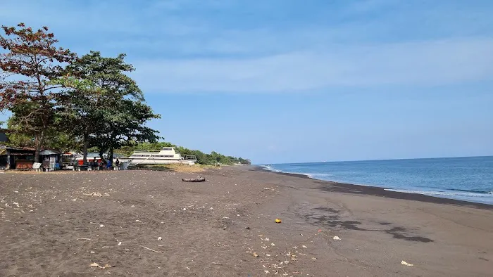 Black sand beach 1