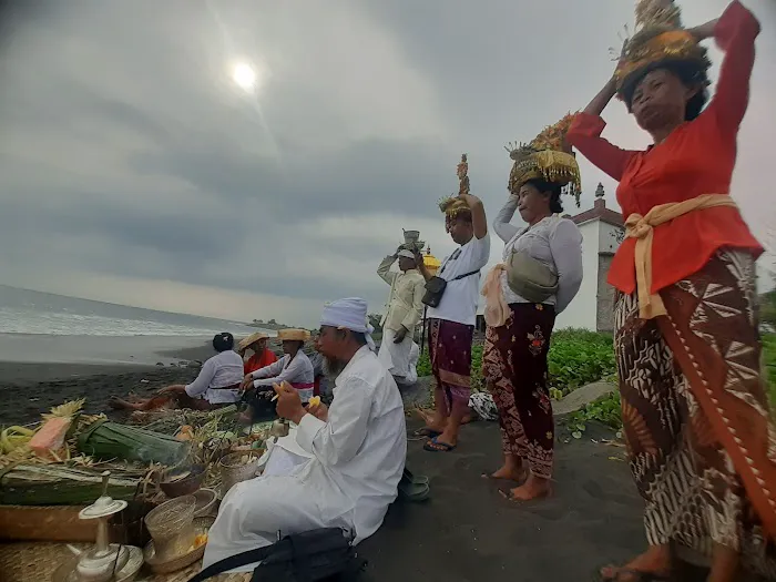 Pantai Batu Tumpeng 6