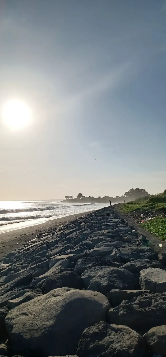 Pantai Batu Tumpeng 2