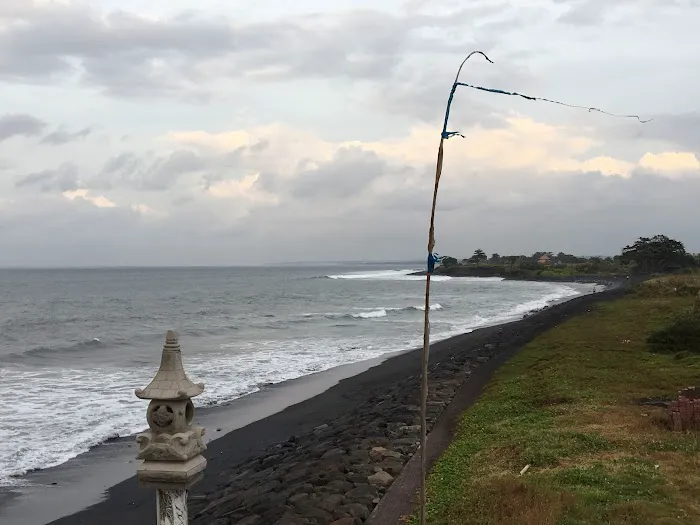 Pantai Batu Tumpeng 0