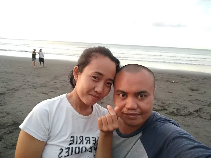 Pantai Gumicik 2