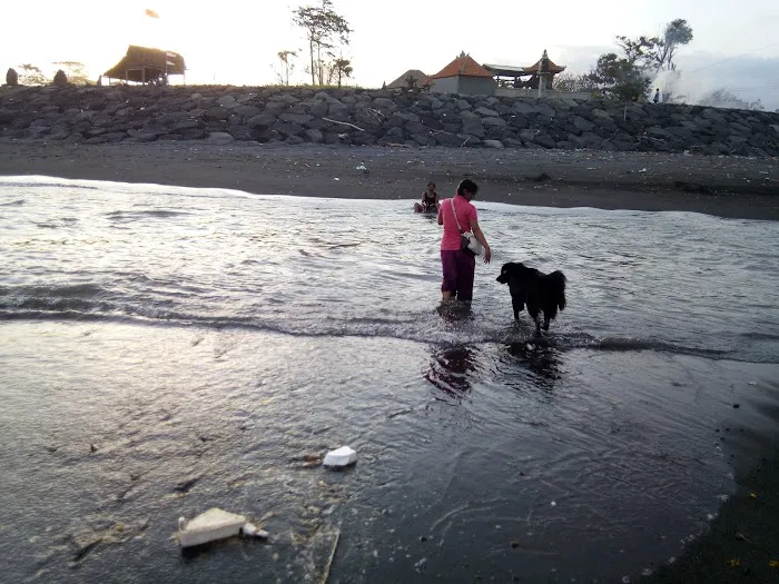 Pantai Gumicik 3