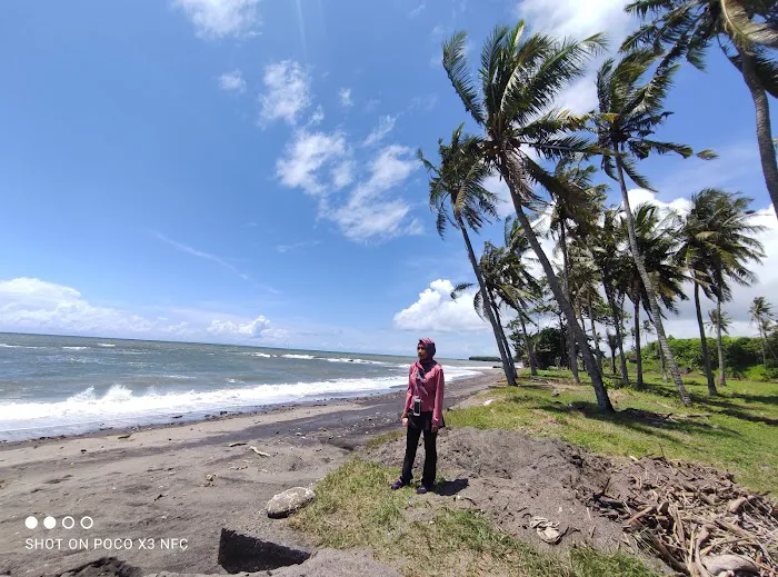 Pantai Kelecung 7