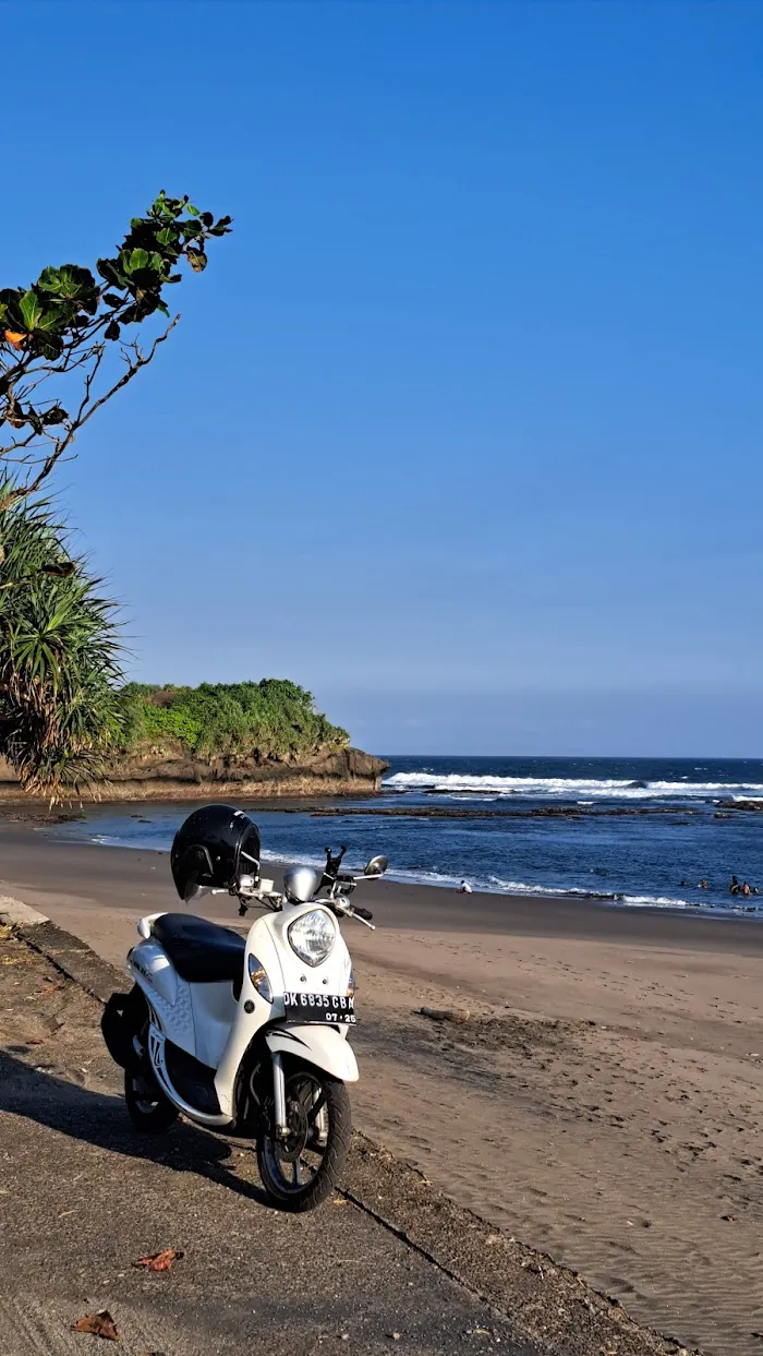 Pantai Kelecung 6