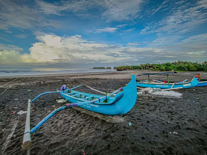 Pantai Kelecung 8