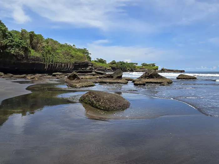 Mejan Beach 0