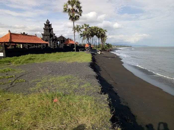 Rangkan Beach Surfing Camp 0