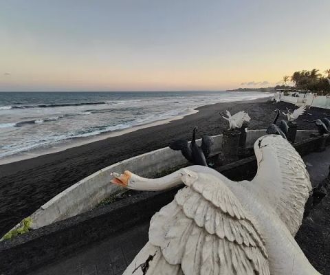 Keramas Beach