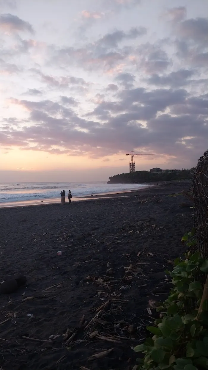 Pantai Nyanyi 6