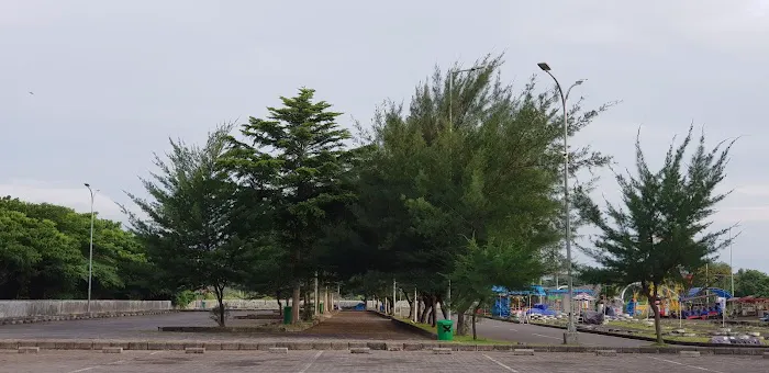 Panorama Pantai Boom Banyuwangi 8